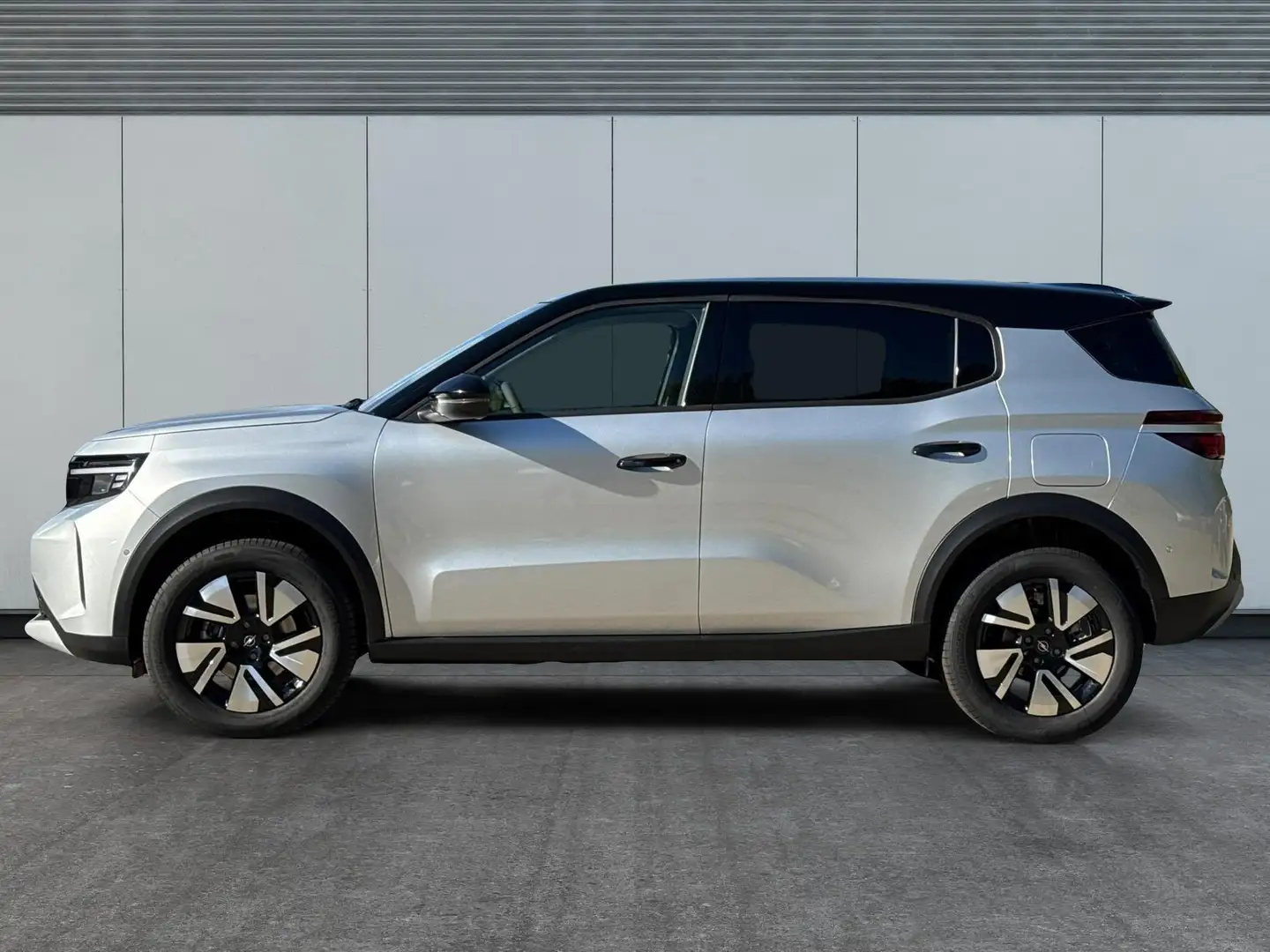 Opel Frontera GS NAVI+SHZ+KAMERA+LED+KLIMA+TEMPOMAT+17" ALU 1... Silber - 2