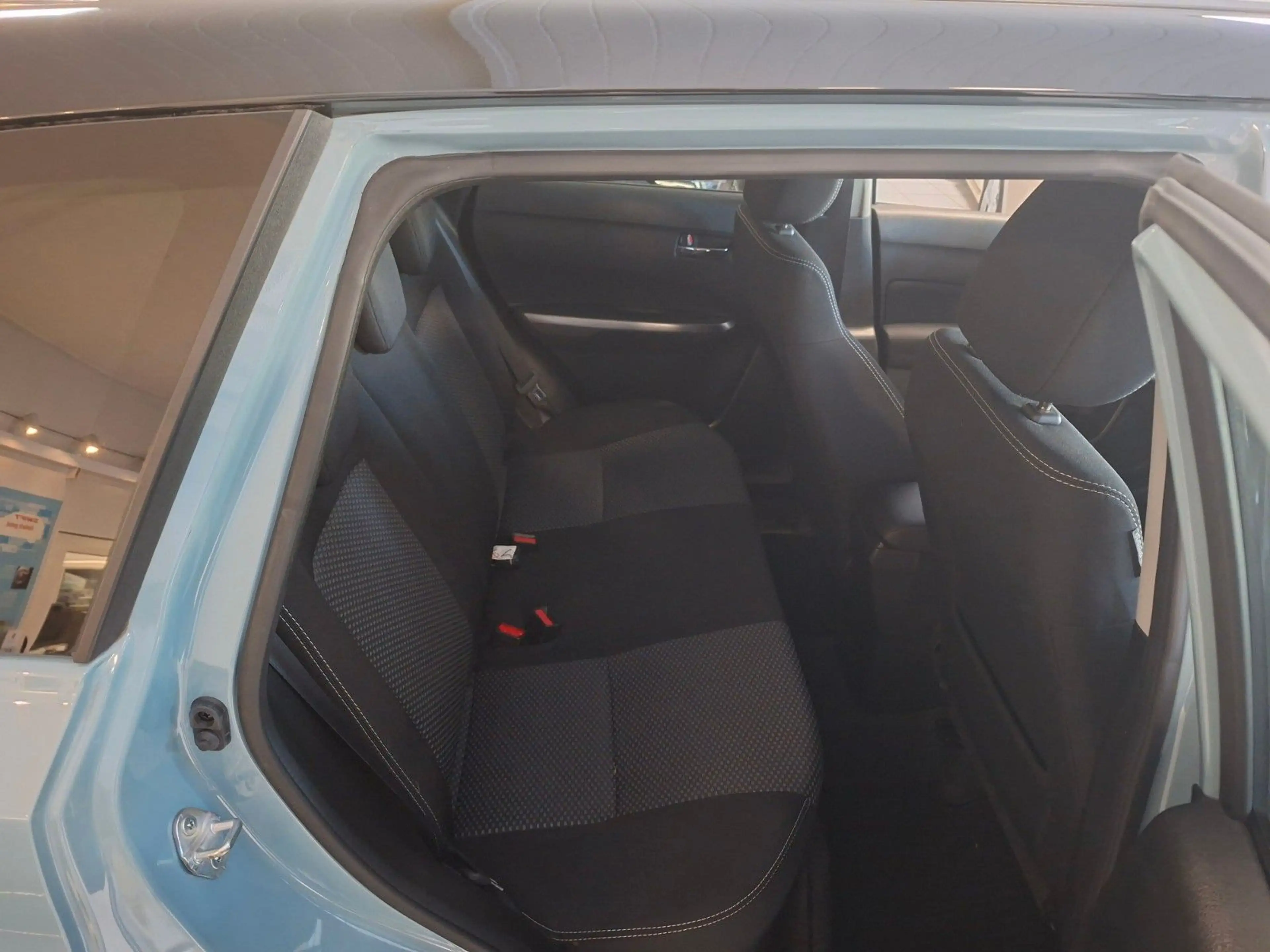 Suzuki Vitara 1.4 BOOSTERJET Hybrid Comfort — photo 8