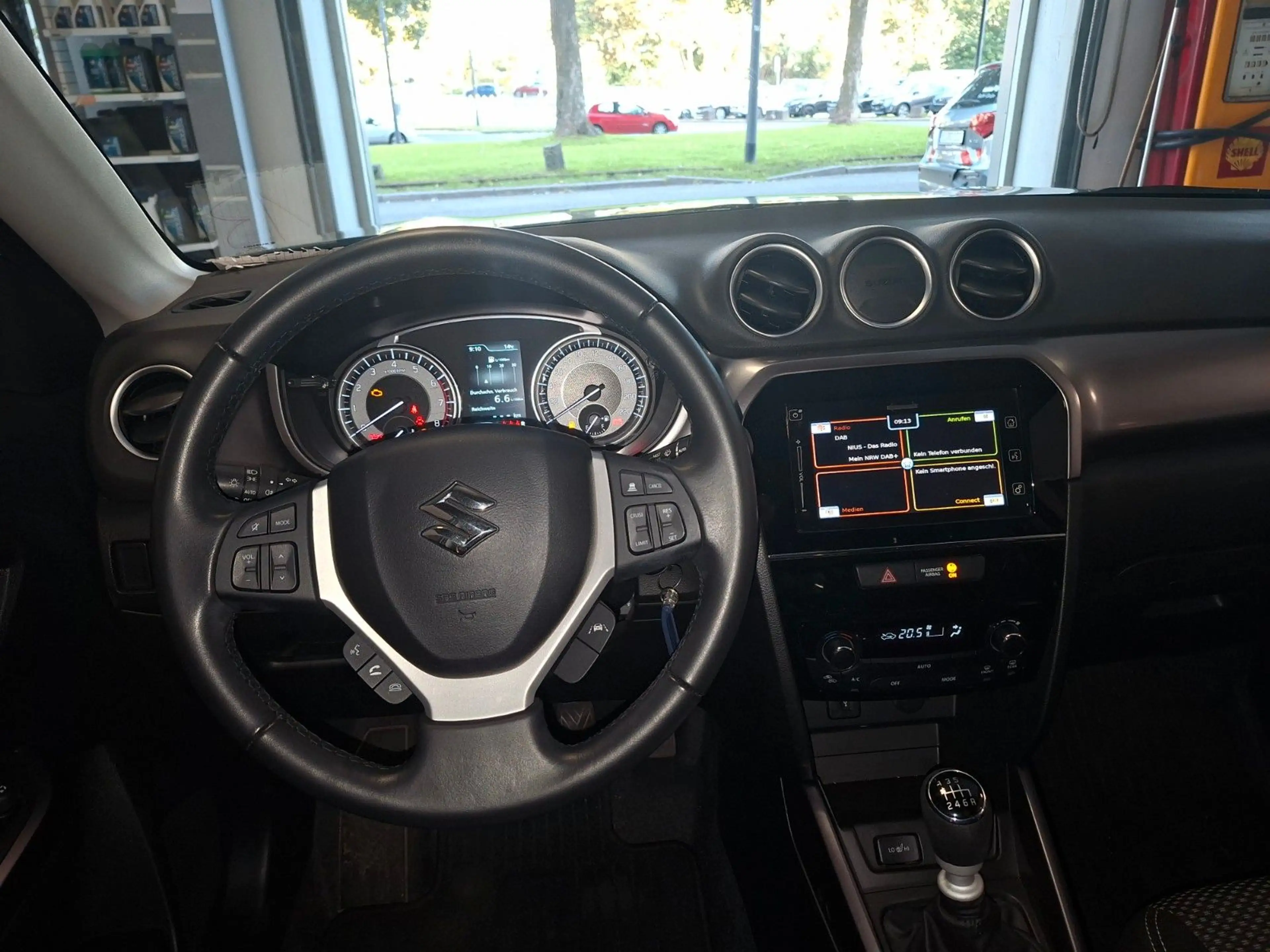 Suzuki Vitara 1.4 BOOSTERJET Hybrid Comfort — photo 11