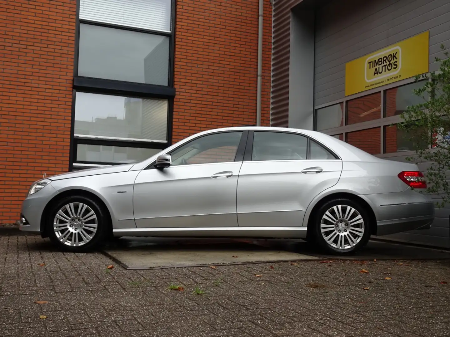 Mercedes-Benz E 350 E350 CGI Avantg. *Distronic/Stoelventilatie/Airmat Zilver - 2