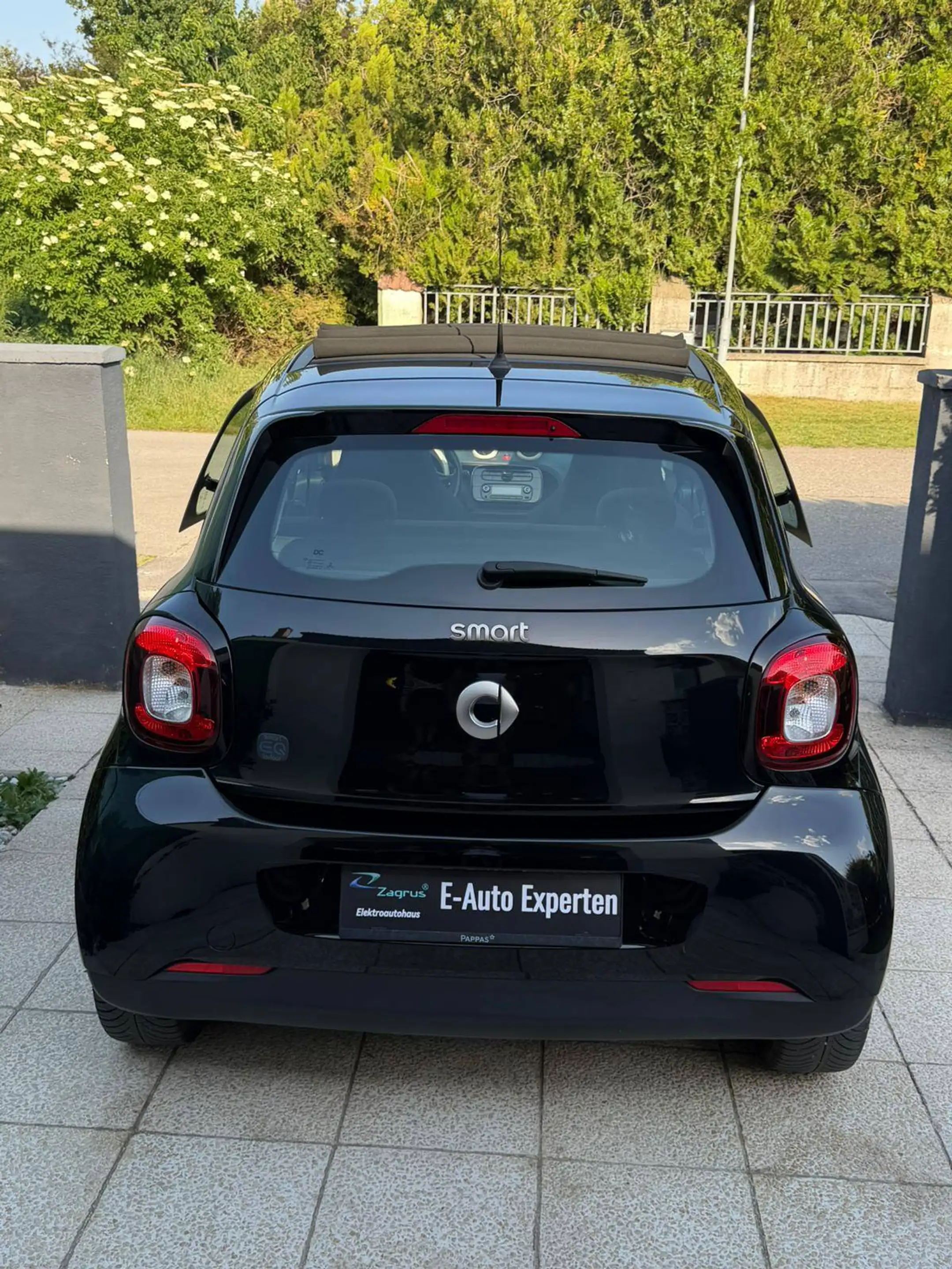 smart forFour Forfour EQ-Faltdach / SOH 98 % — photo 9