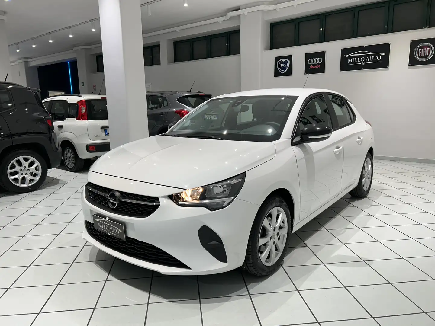 Opel Corsa elegance 1.2cc 75cv - 2
