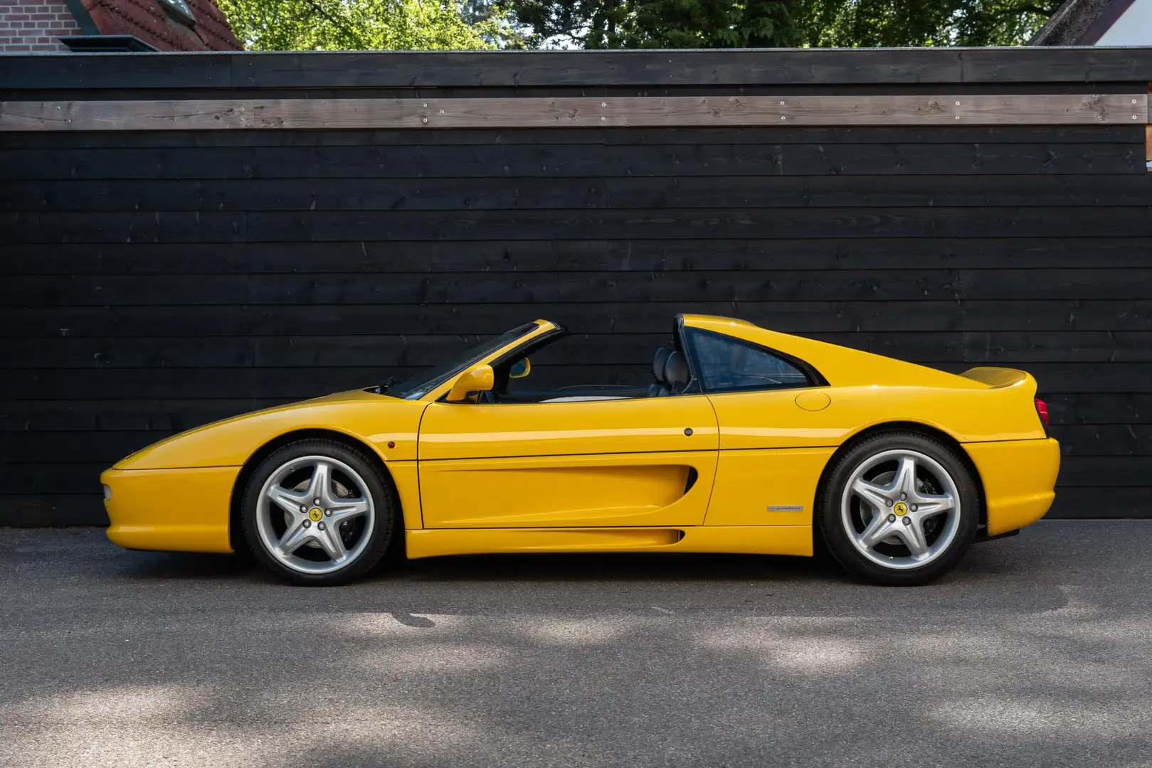 1998 Giallo GTS Manual