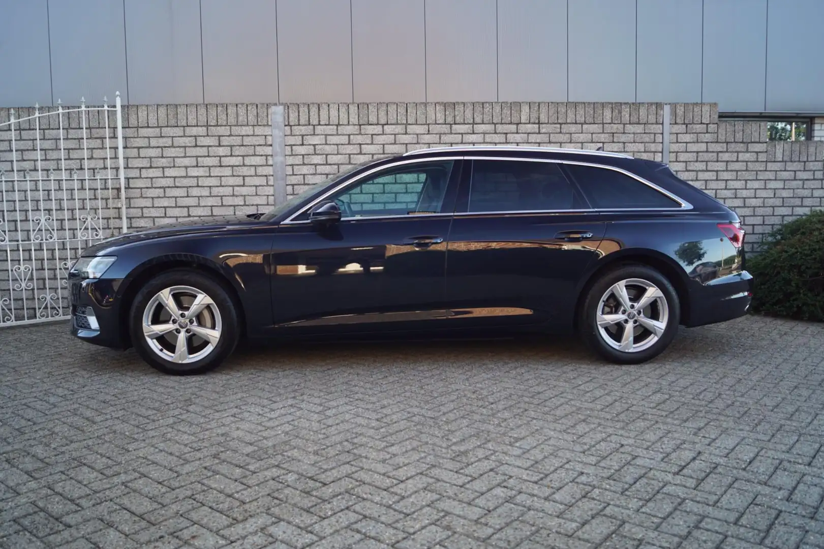 Audi A6 Avant 45 TFSI Sport Lease Edition Autom Leder Xeno Blauw - 2