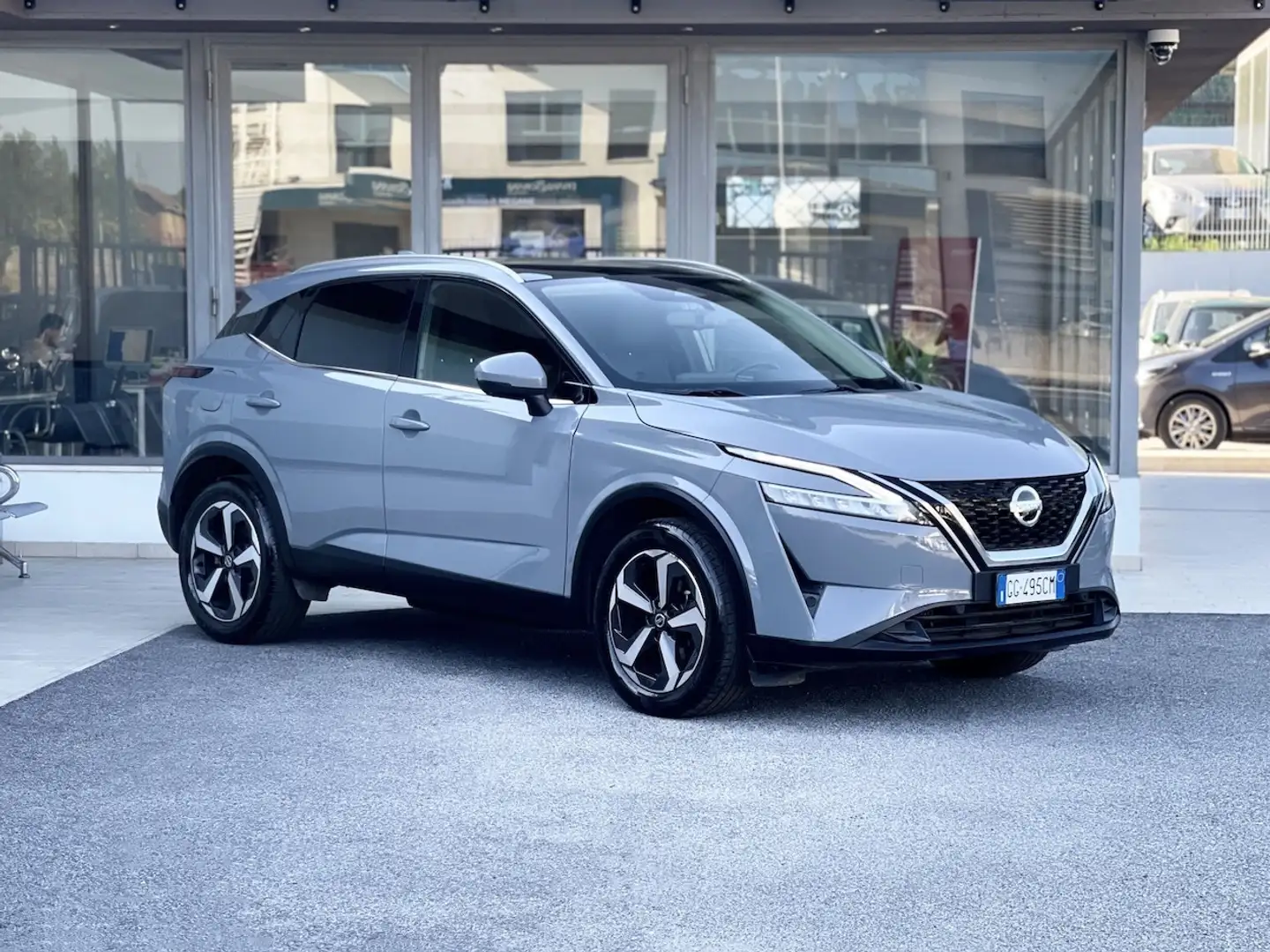 Nissan Qashqai 1.3 MHEV 140CV Tekna E6 - 2021 Gris - 1