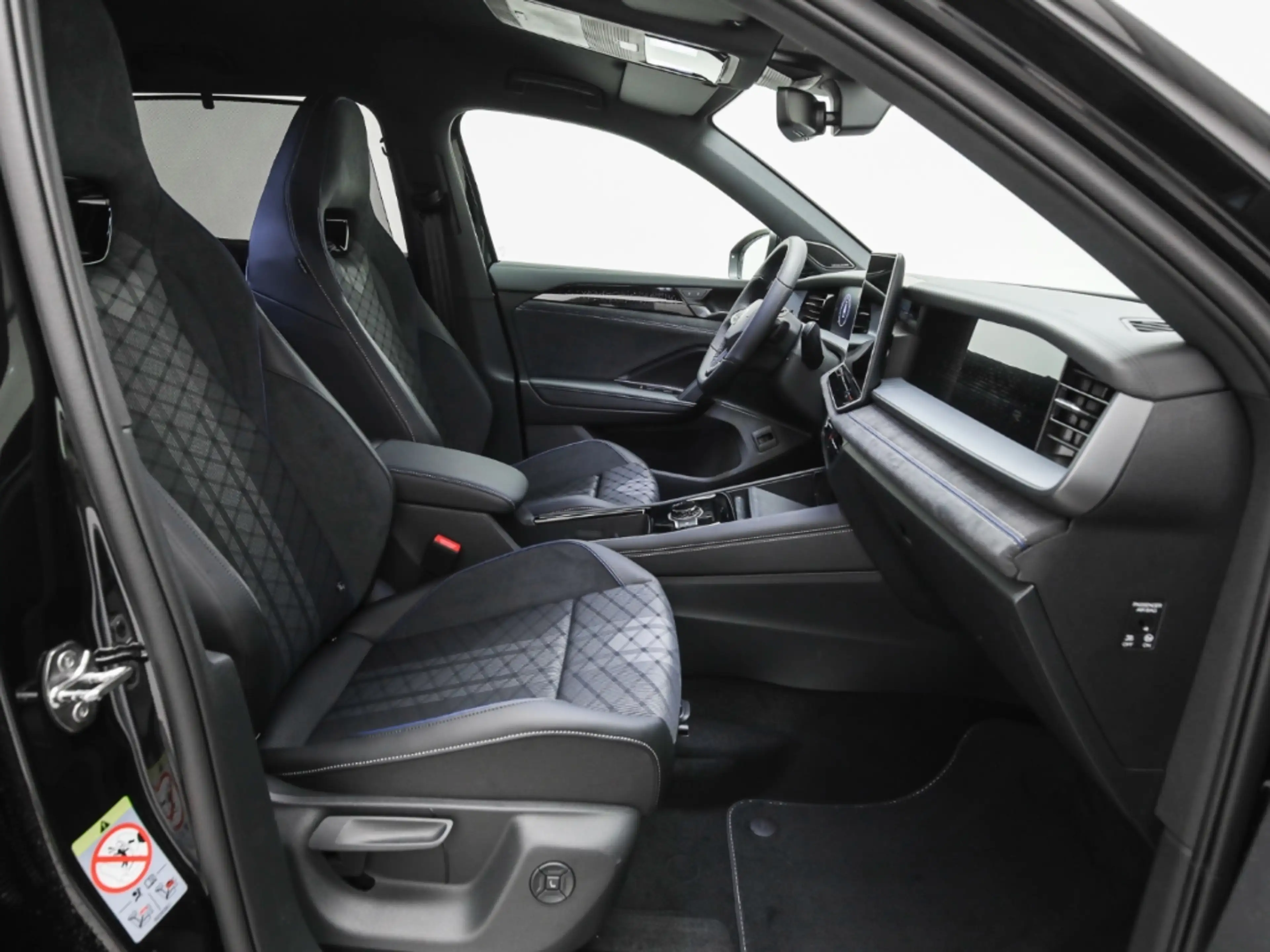 Volkswagen Tayron R-Line 2.0 TSI 4M DSG AHK Navi HuD IQ.Light — photo 12