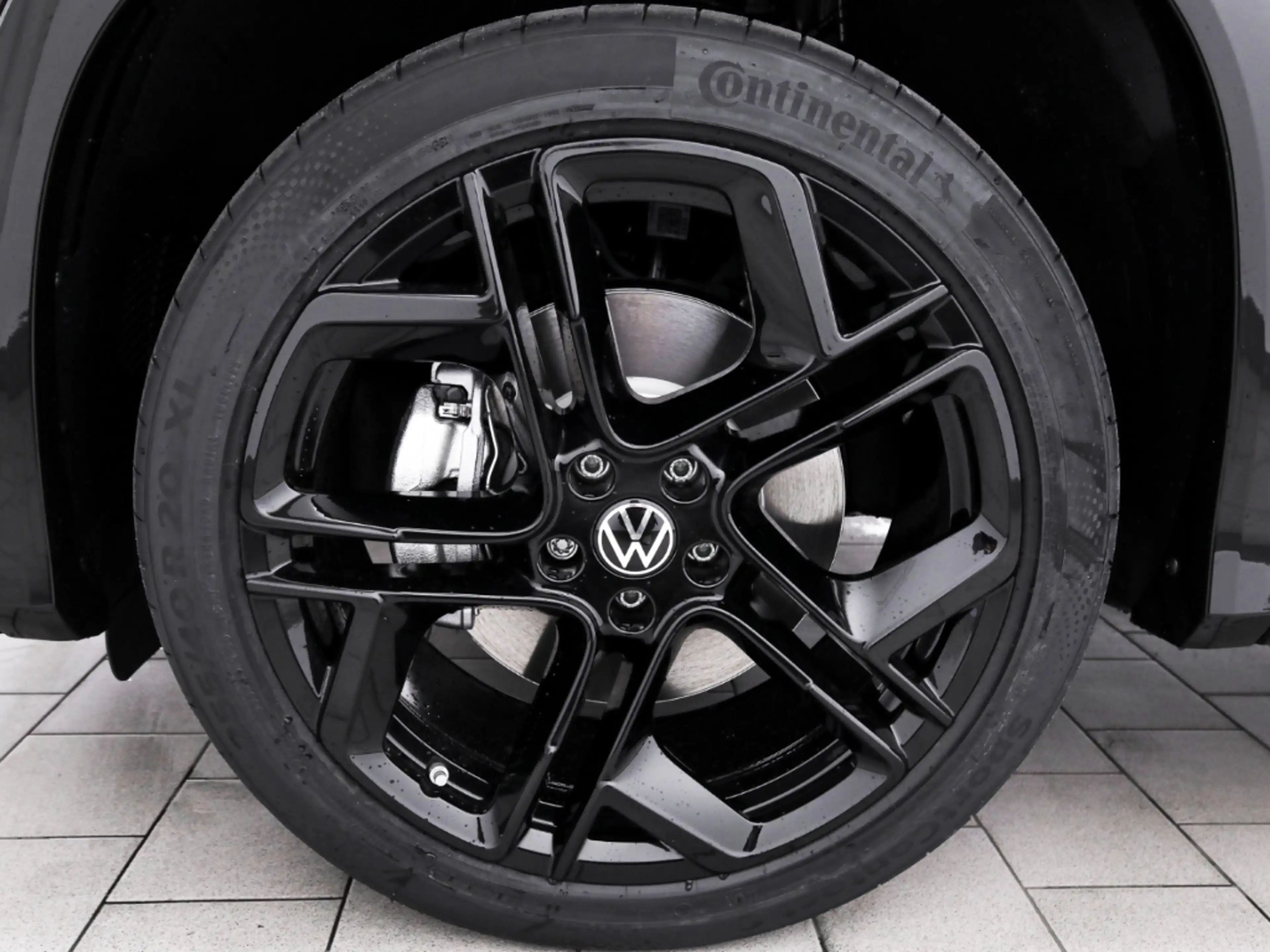 Volkswagen Tayron R-Line 2.0 TSI 4M DSG AHK Navi HuD IQ.Light — photo 3