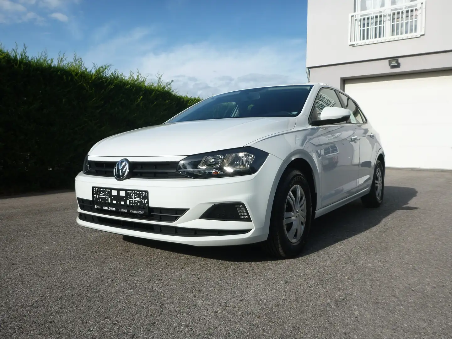 Volkswagen Polo 1,0 KLIMA TEMPOMAT APP-CONNECT FRONT-ASSIST AKTION Weiß - 1