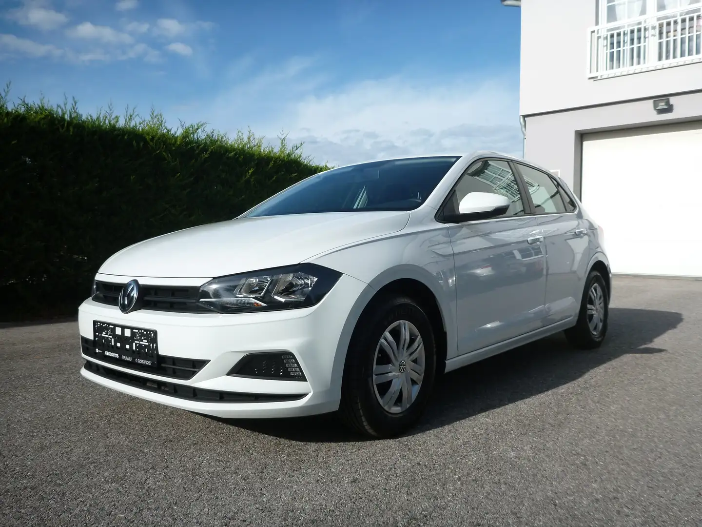 Volkswagen Polo 1,0 KLIMA TEMPOMAT APP-CONNECT FRONT-ASSIST AKTION Weiß - 2