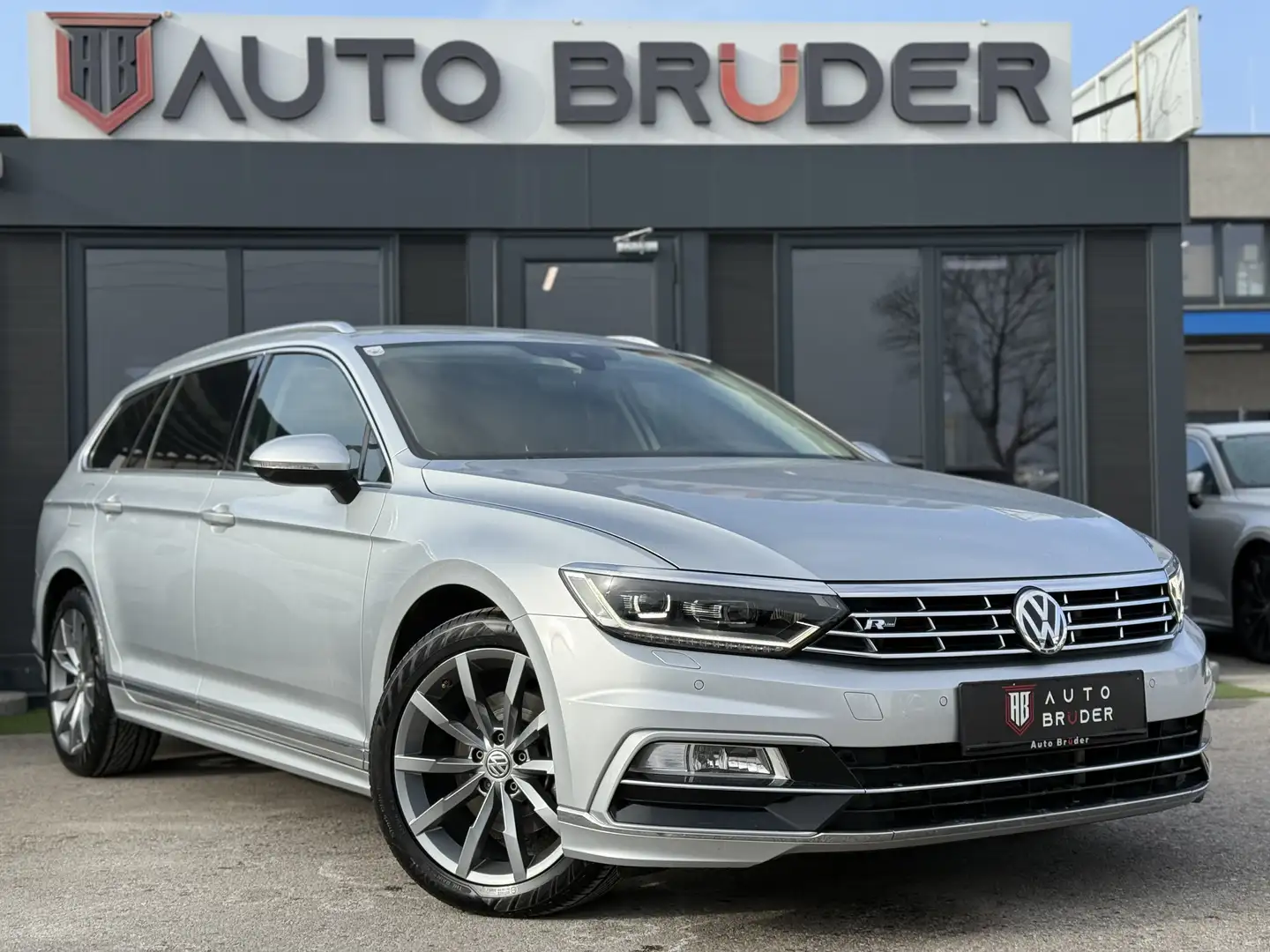 Volkswagen Passat Variant Highline BMT/Start-Stopp Gris - 2
