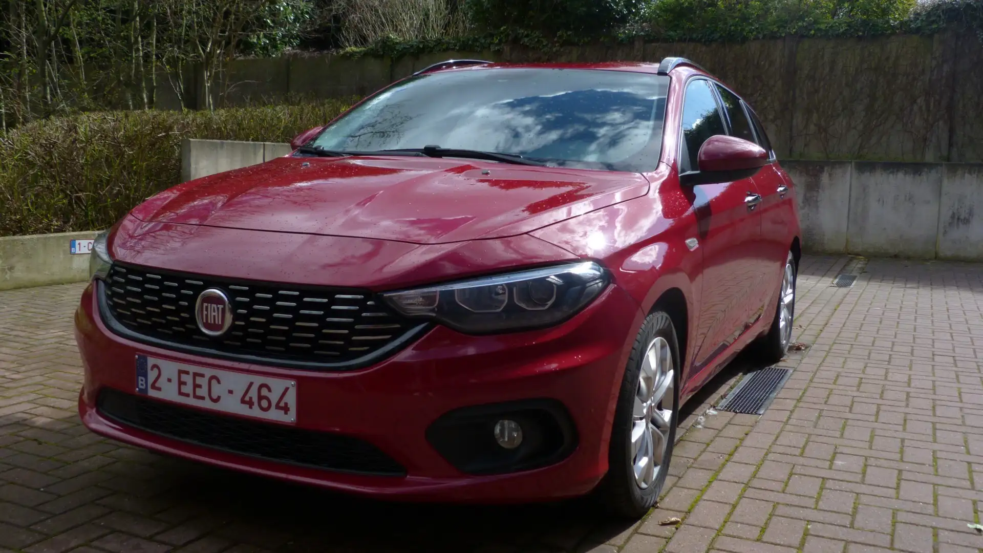 Fiat Tipo 1.3 MultiJet Lounge S&S Rood - 1