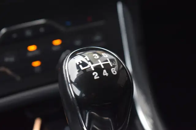Ford S-Max view 24