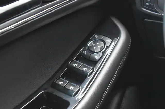 Ford S-Max view 20