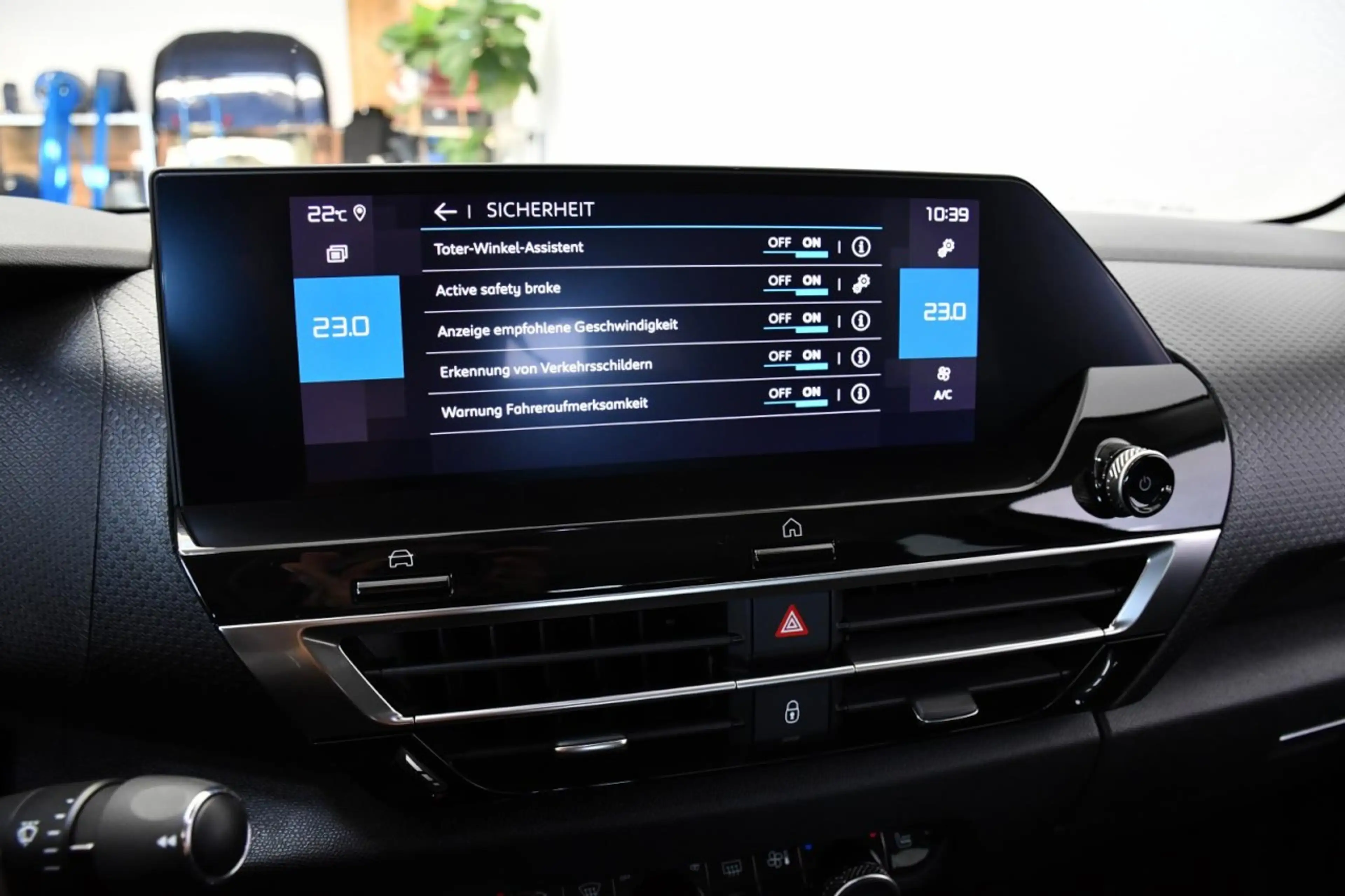 Citroen C4 Shine Aut. ACC*TW*HuD*KEY*CAM*NAV*SHZ*APP* Klima — photo 12