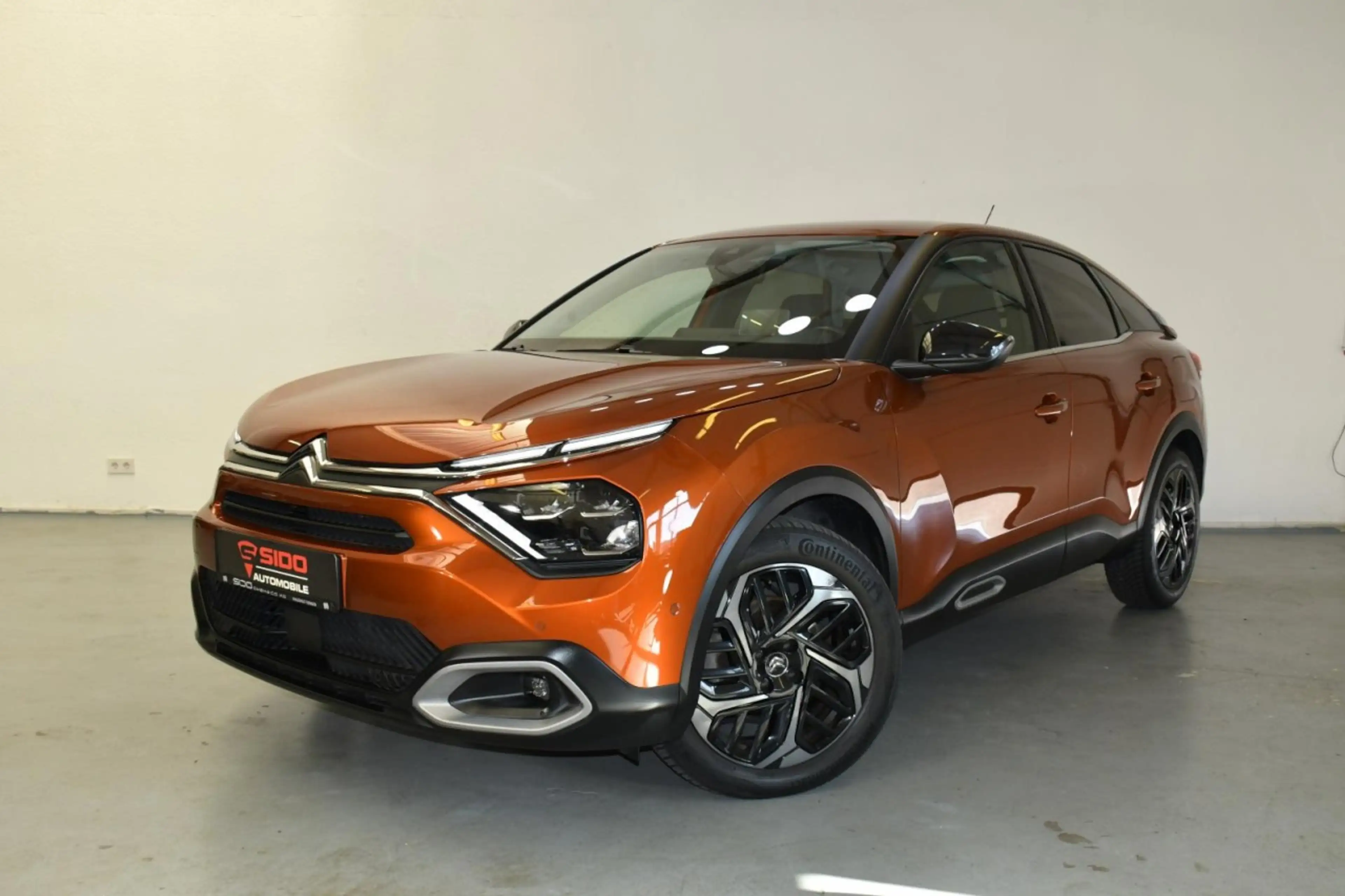 Citroen C4 Shine Aut. ACC*TW*HuD*KEY*CAM*NAV*SHZ*APP* Klima