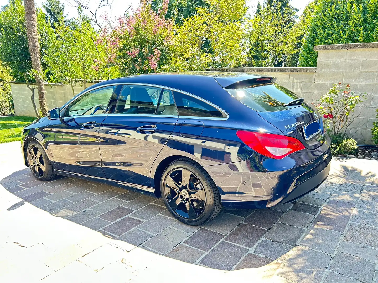 Mercedes-Benz CLA 180 CLA Shooting Brake automatic Blu/Azzurro - 1
