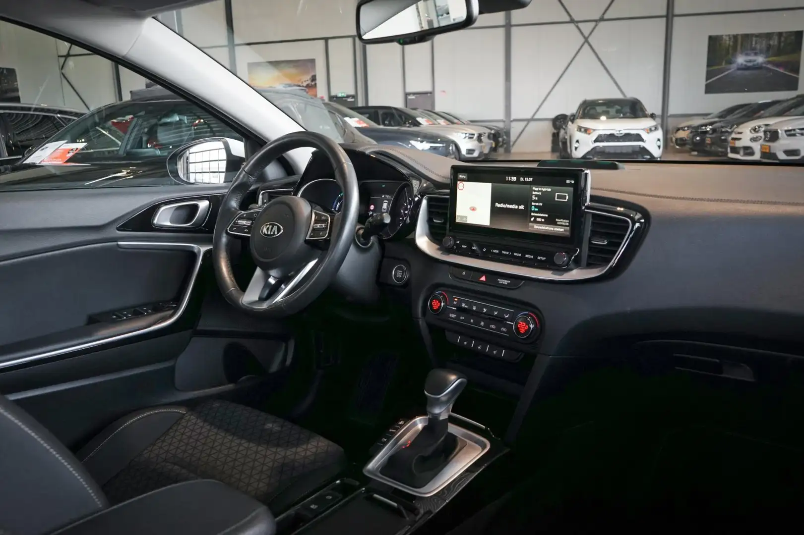 Kia Ceed SW / cee'd SW Sportswagon 1.6 GDI PHEV DynamicPlusLine | EERSTE Wit - 2