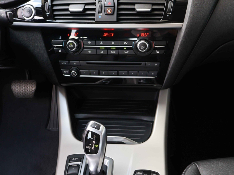 BMW X4 xDrive20d Advantage Aut. — photo 14