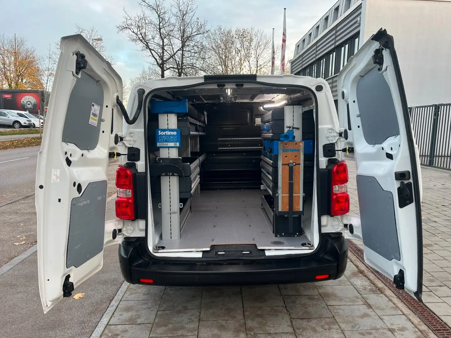 Opel Vivaro Kasten Edition Lang SORTIMO REGALE/KAMERA Blanc - 1