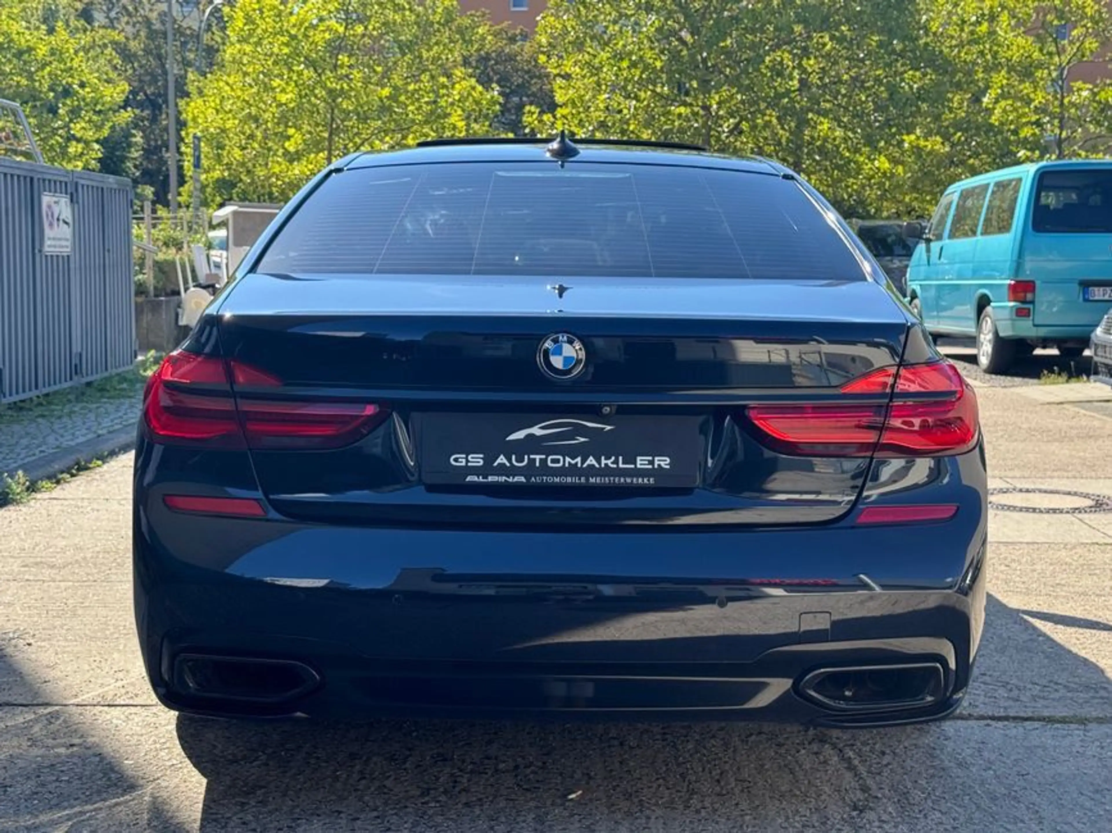 BMW 750 i xDrive Massage B&W Einzelsitze TV VOLL — photo 5