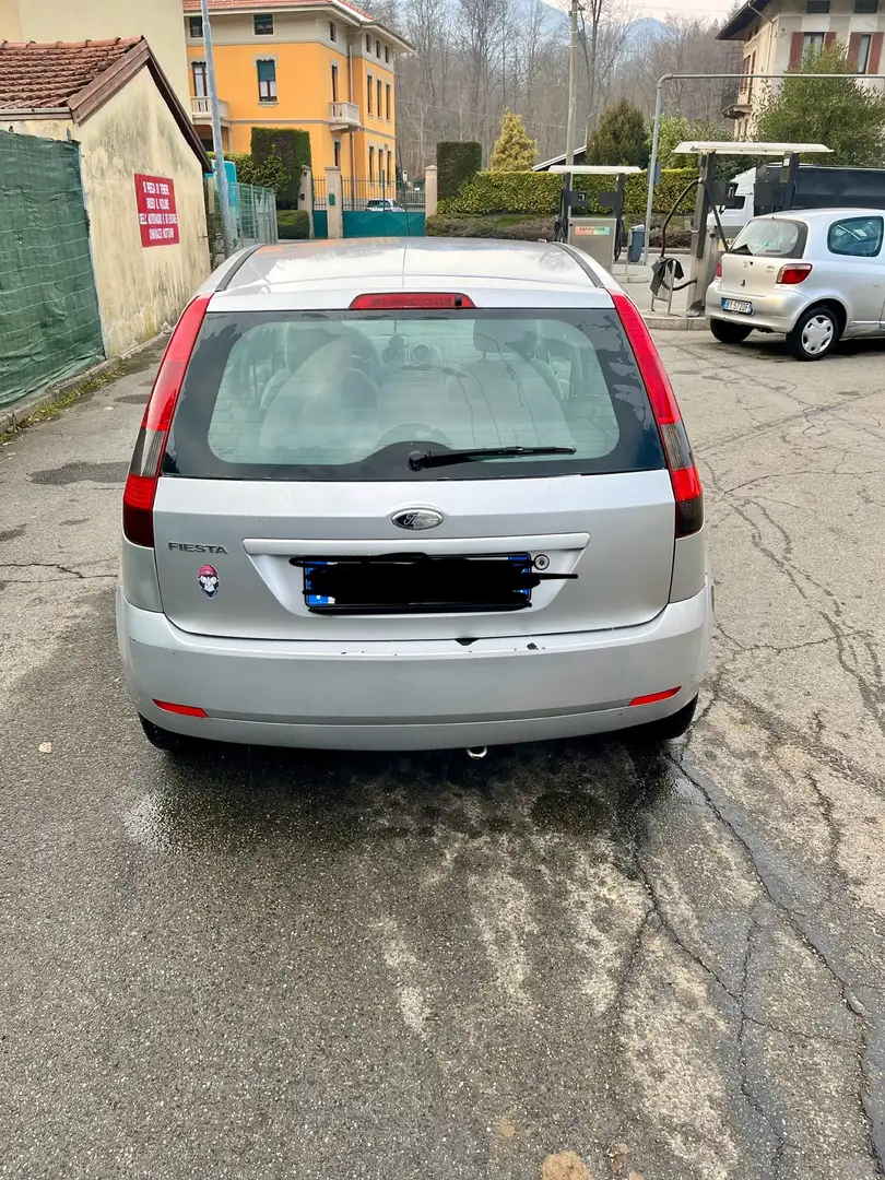 Ford Fiesta 5p 1.4 16v Ghia - 2