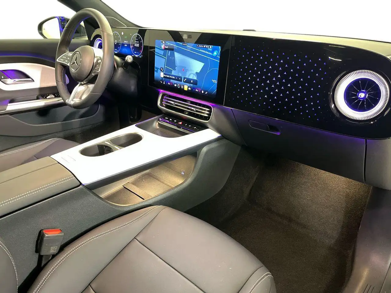 Mercedes-Benz CLA 2026 — фото 15