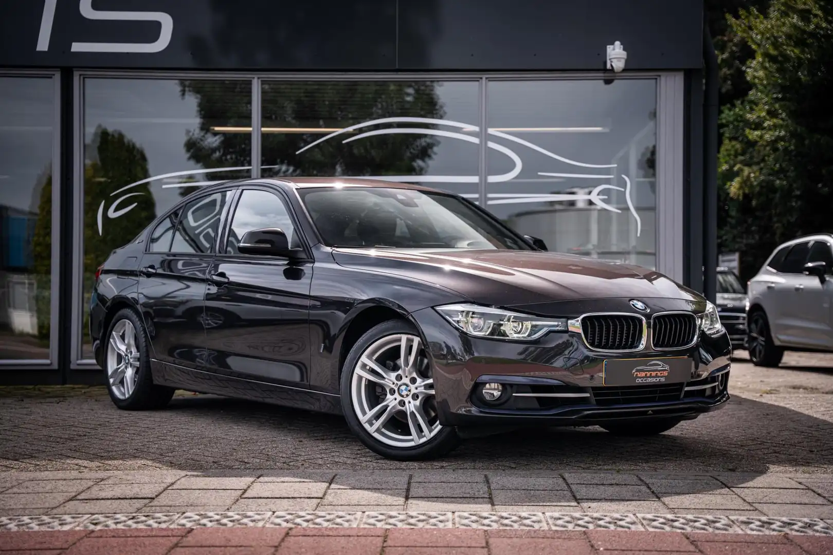 BMW 330 3-serie 330e Edition Luxury Line Purity High Execu Brun - 1