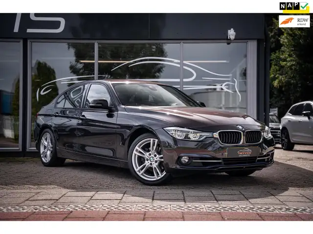 BMW 3-serie SOH 90%|330e Edition Luxury Line Purity Hi