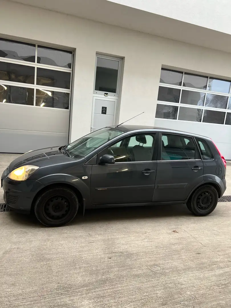 Ford Fiesta Ambiente 1,25 16V - 2