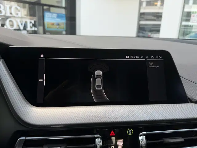 BMW 2 Series view 9