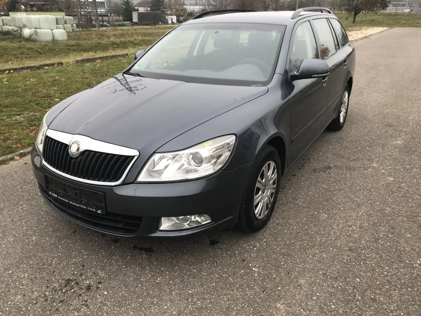 Skoda Skoda Octavia Kombi 1,4 2.Hand*HU 06/2027*Klimaanl Grau - 1