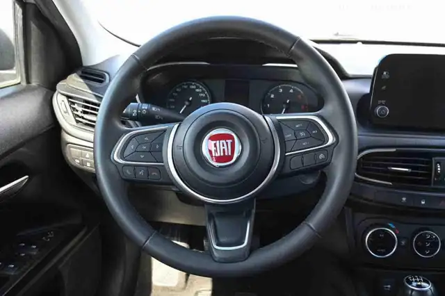 Fiat Tipo view 13