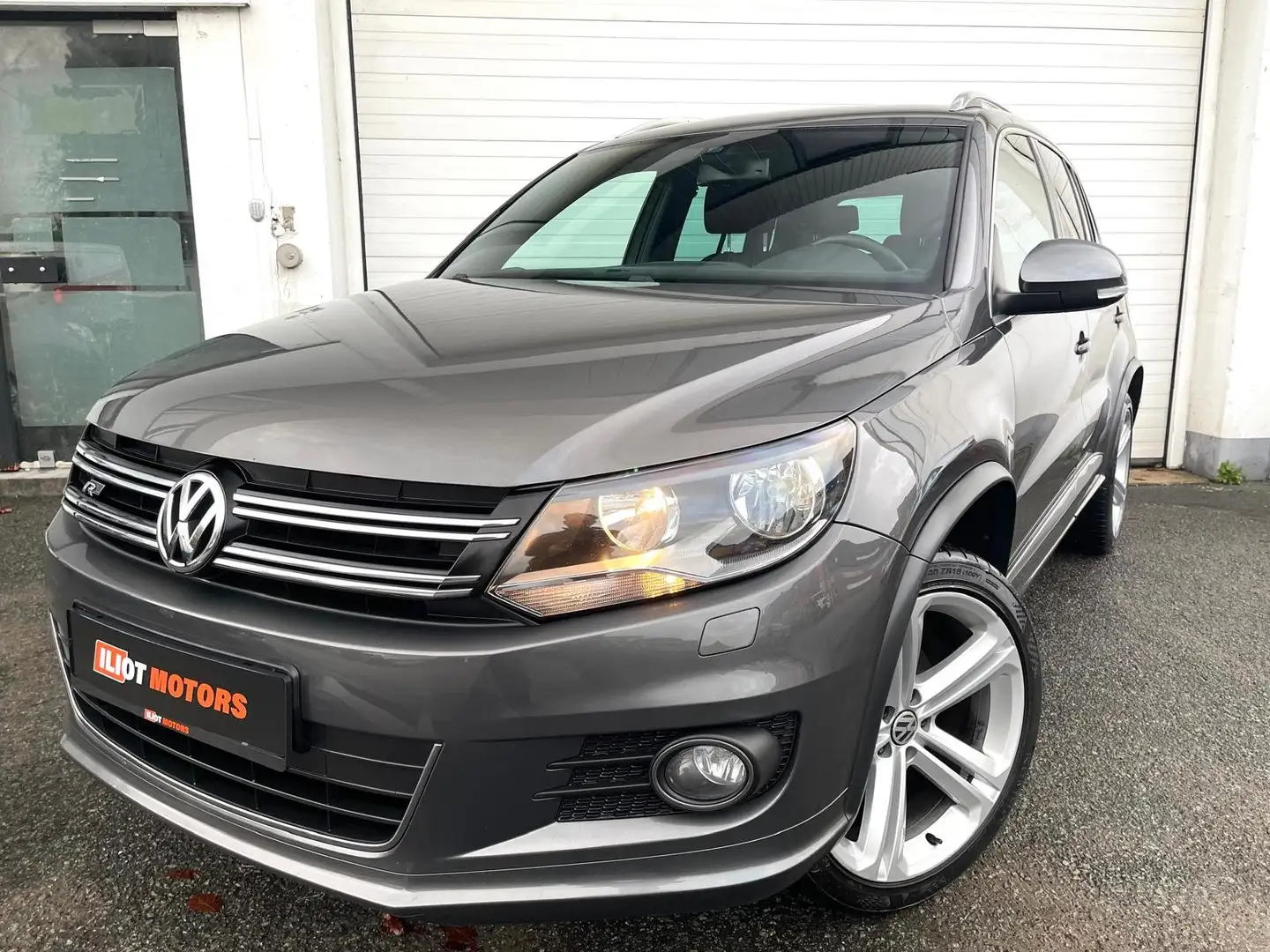 Volkswagen Tiguan R-line*BENZINE*93.000KM*TOPP Gris - 1