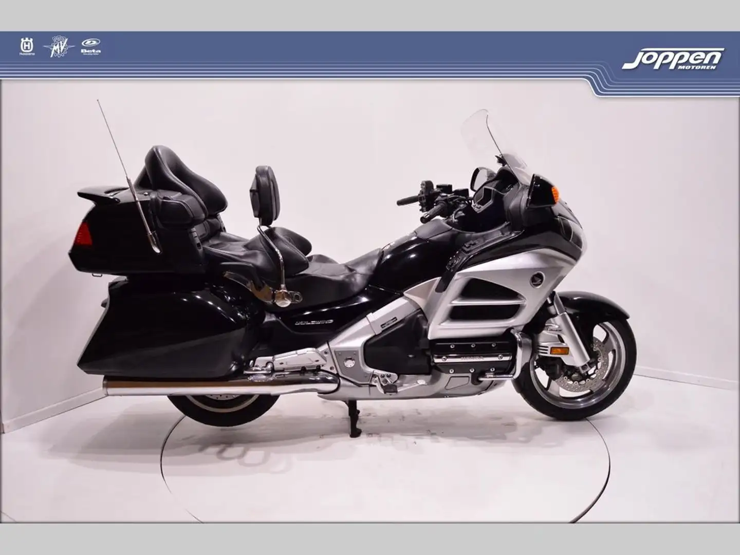 Honda GL 1800 goldwing deluxe Argintiu - 1