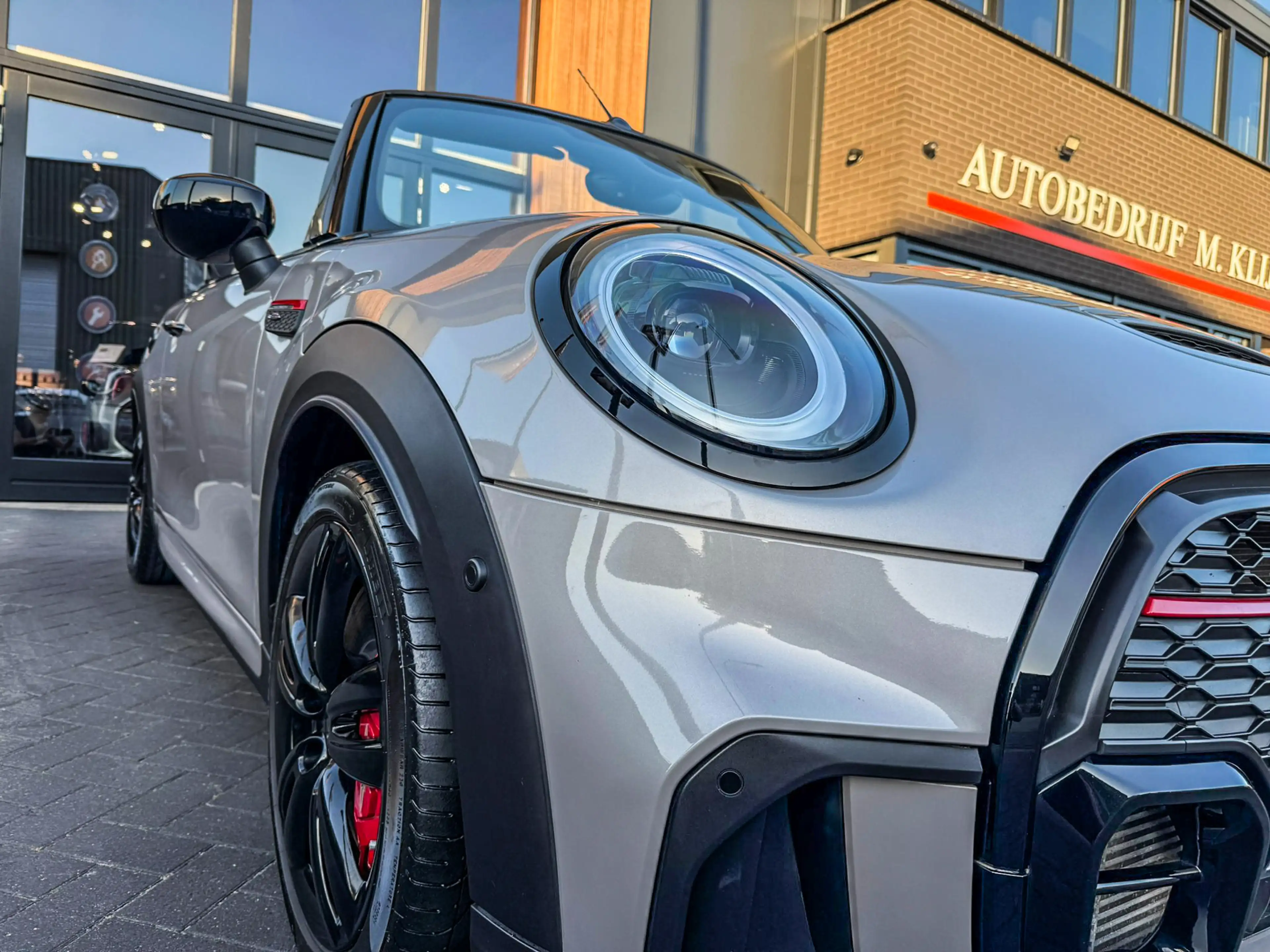 MINI John Cooper Works Cabrio 2.0 JCW Pack 231pk Manual Rooftopgrey/Camera/Uniek — photo 39