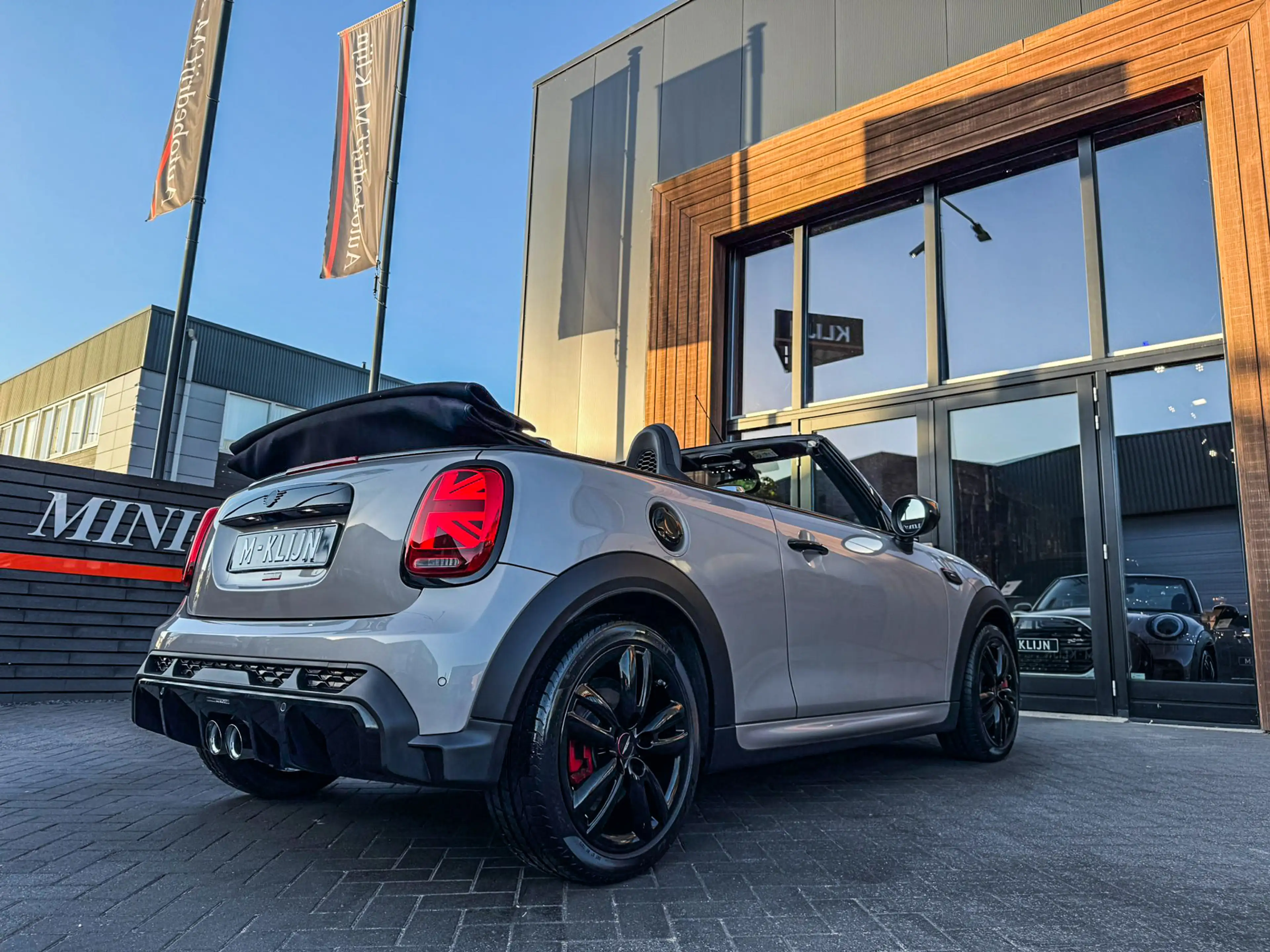 MINI John Cooper Works Cabrio 2.0 JCW Pack 231pk Manual Rooftopgrey/Camera/Uniek — photo 12