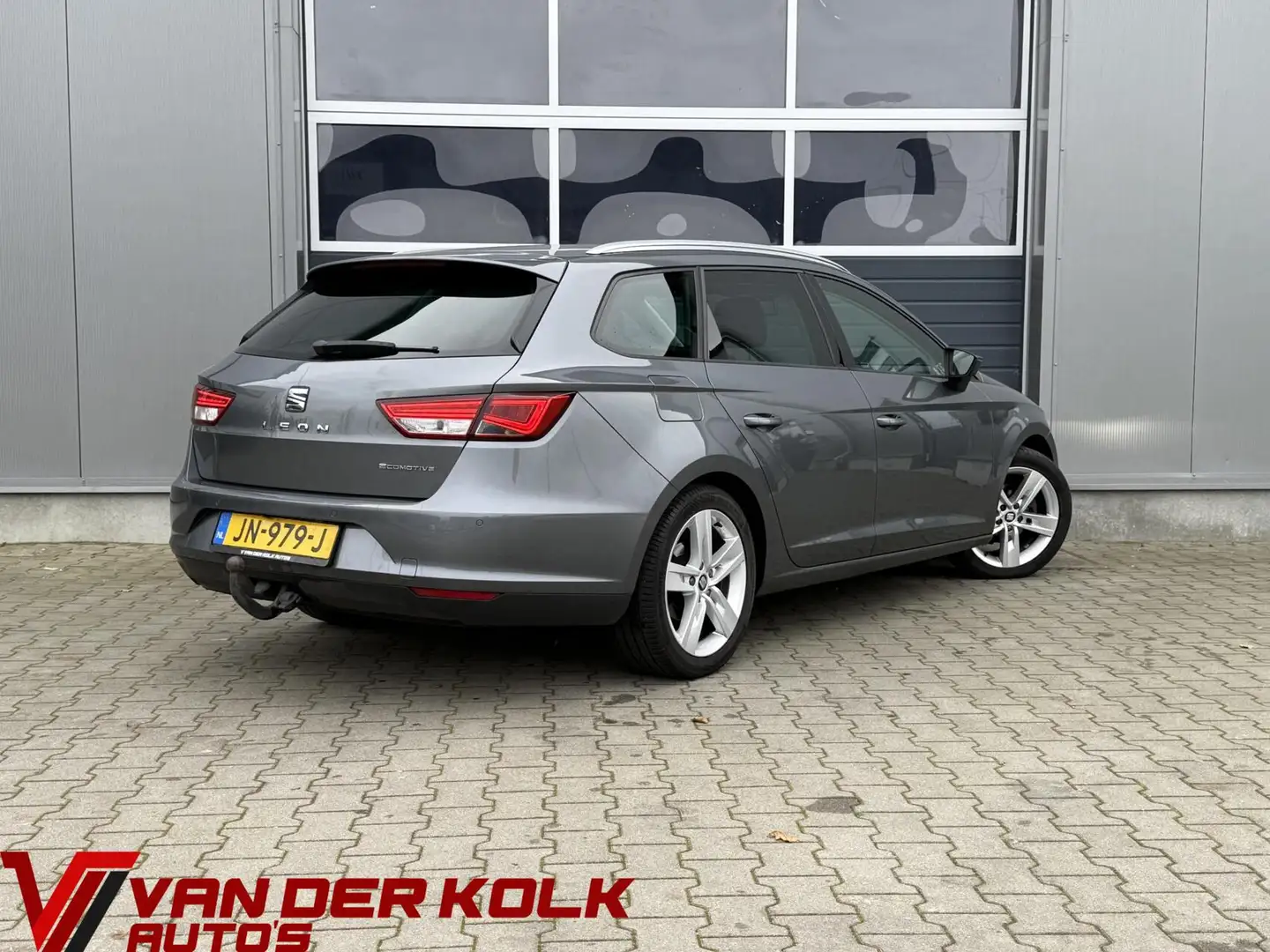SEAT Leon ST 1.0 EcoTSI Style CarPlay Camera LED Navigatie C Grau - 2