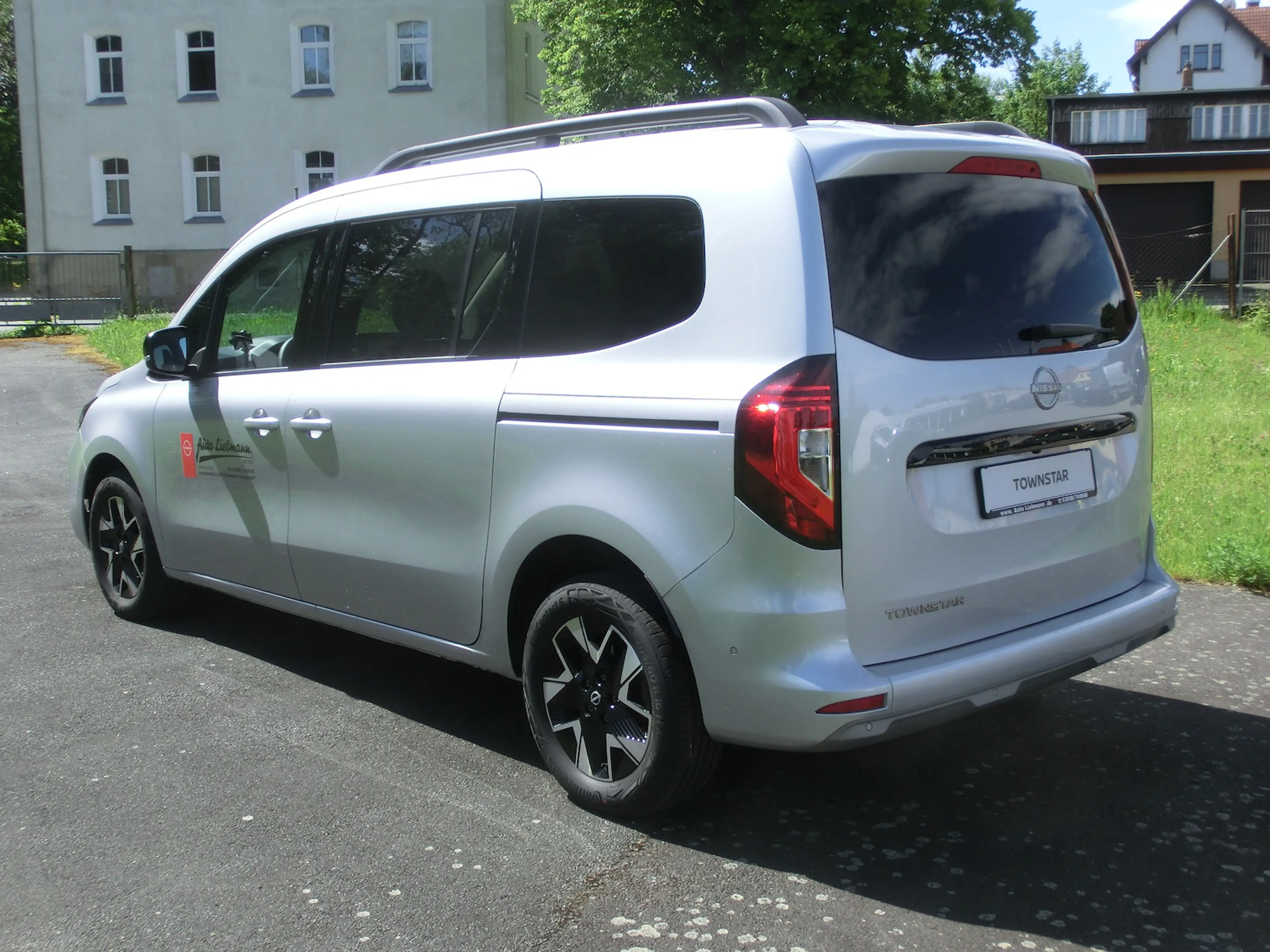 Nissan Townstar Tekna Kombi L2 7-Sitze Klima 2 Schiebetüren — photo 2