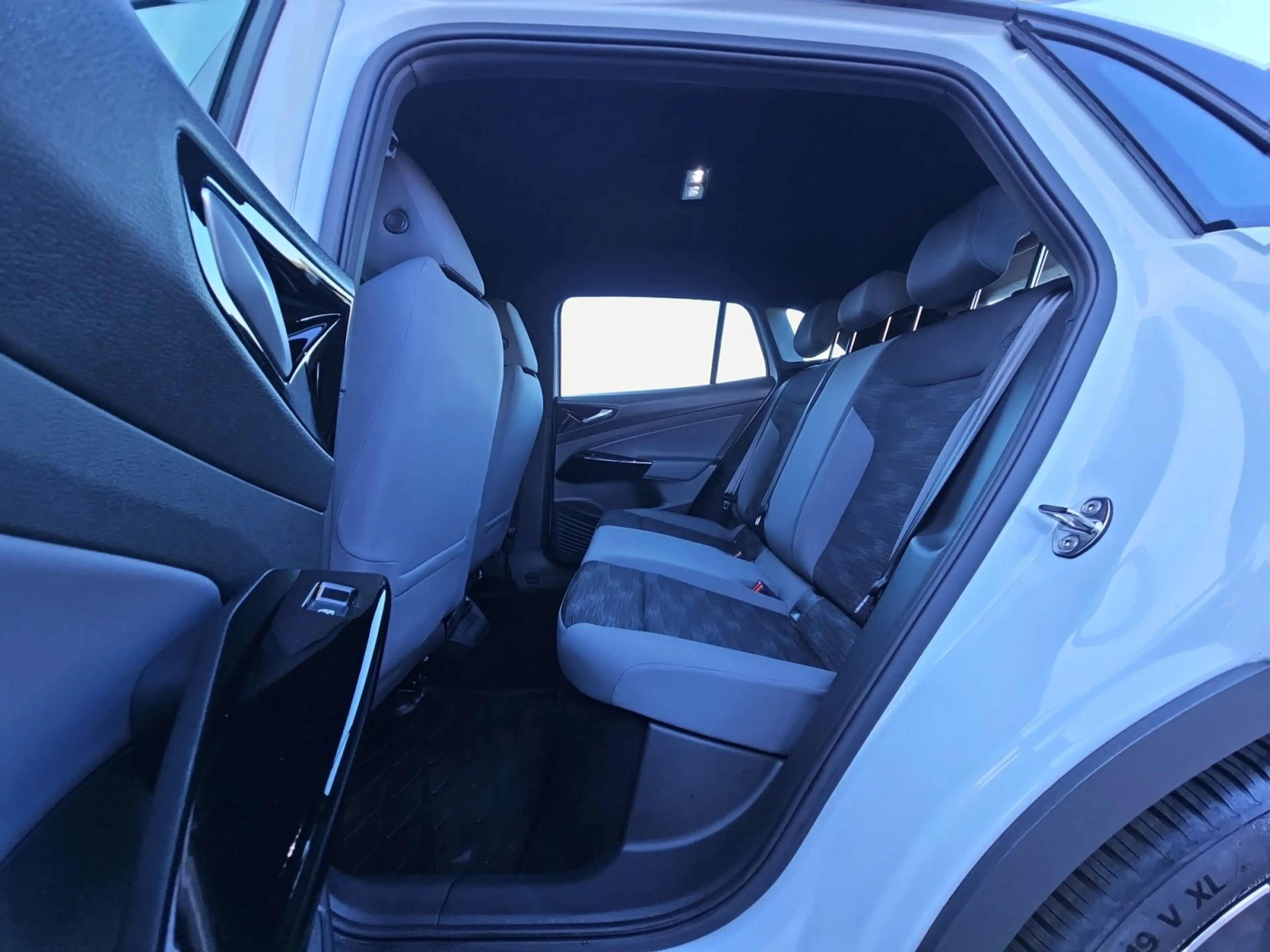 Volkswagen ID.4 Pure Performance ACC NAVI ALLWETTER SITZHZG. — photo 8