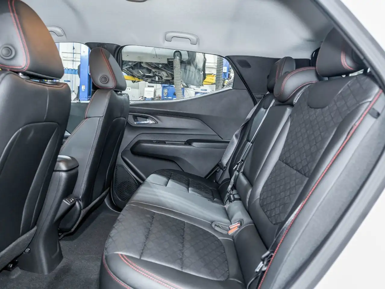 Chevrolet Bolt photo Chevrolet Bolt