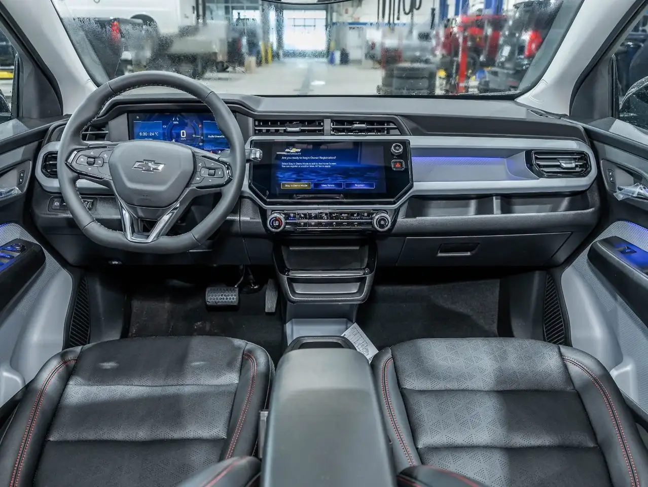 Chevrolet Bolt photo Chevrolet Bolt