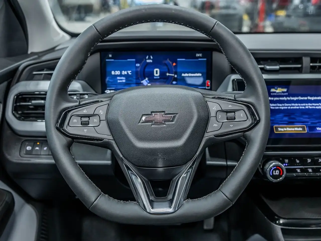 Chevrolet Bolt photo Chevrolet Bolt