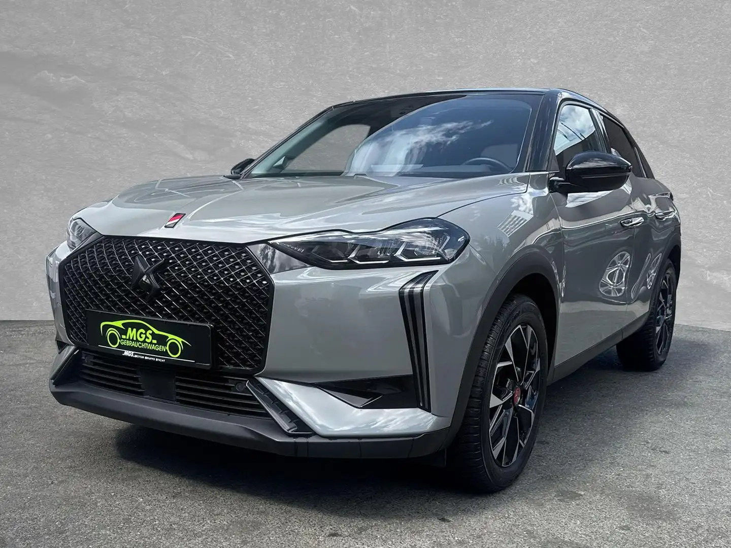 DS Automobiles DS 3 Crossback DS3 Performance Line 1.2#DAB#AUTOM.#LED#TEMPOM. Grau - 2