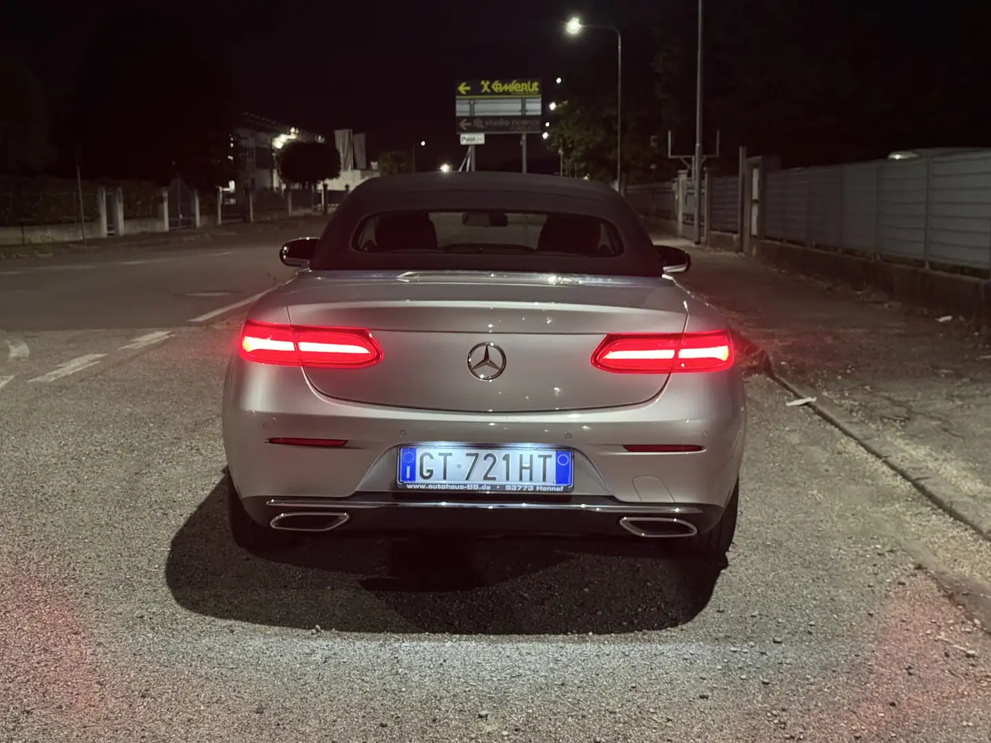 Mercedes-Benz E 220 Cabrio d Premium 4matic auto - 2
