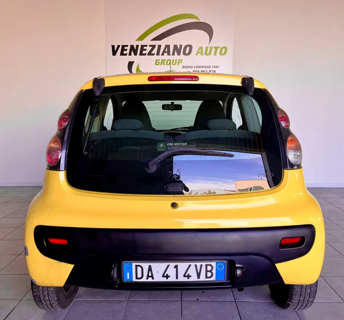 Peugeot 107 3p 1.0 12v Plaisir 2tronic - 2