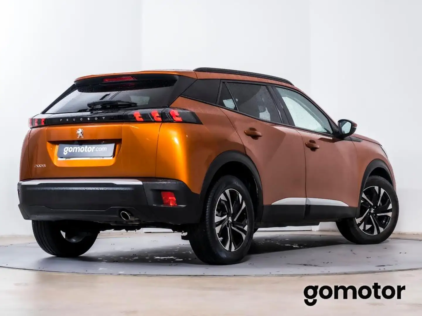 Peugeot 2008 ALLURE PACK 1.5 BLUEHDI 110CV 5P Naranja - 2
