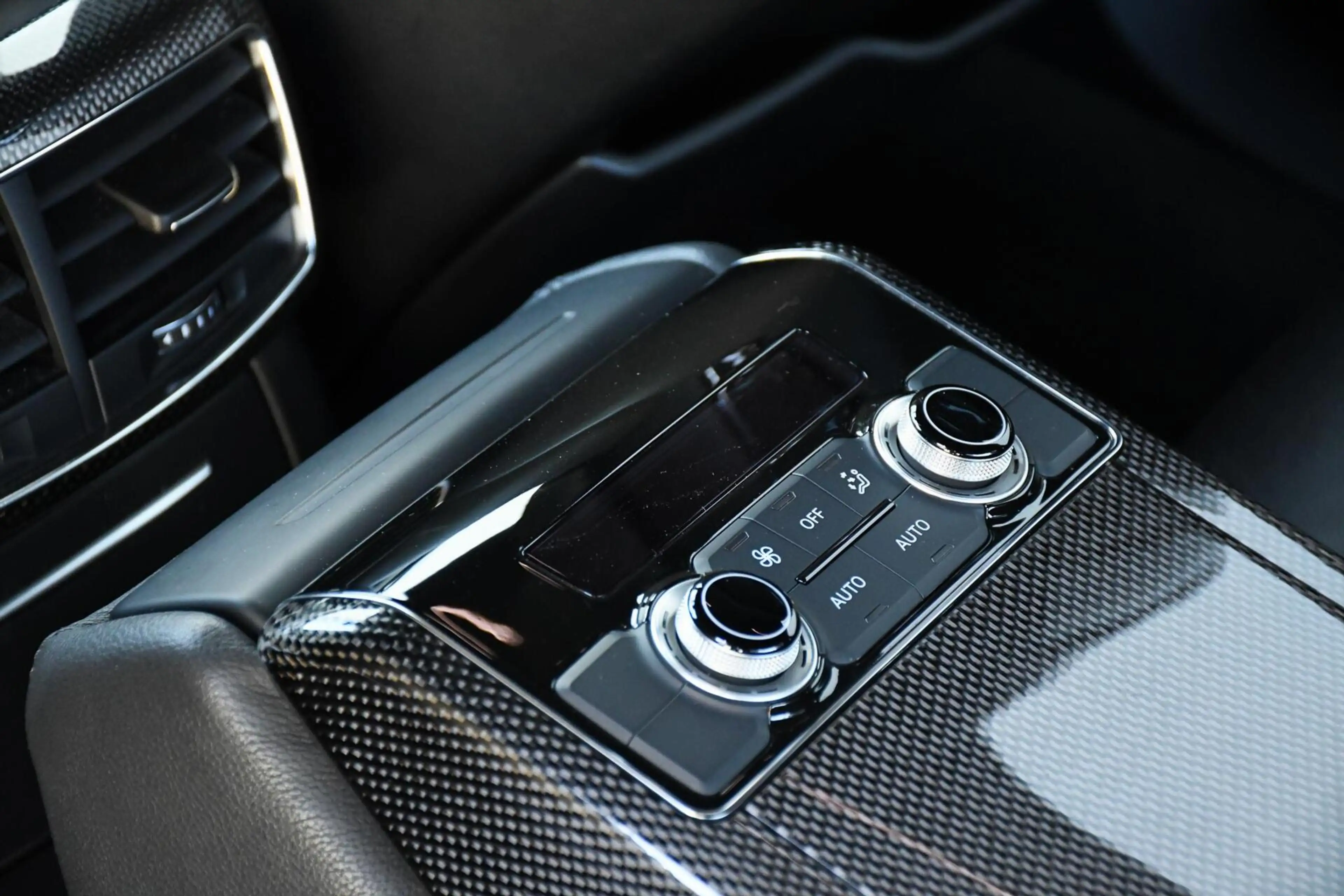 Audi S8 4.0 TFSI S8 quattro Pro Line+ Nieuwe Motor Goed on — photo 38
