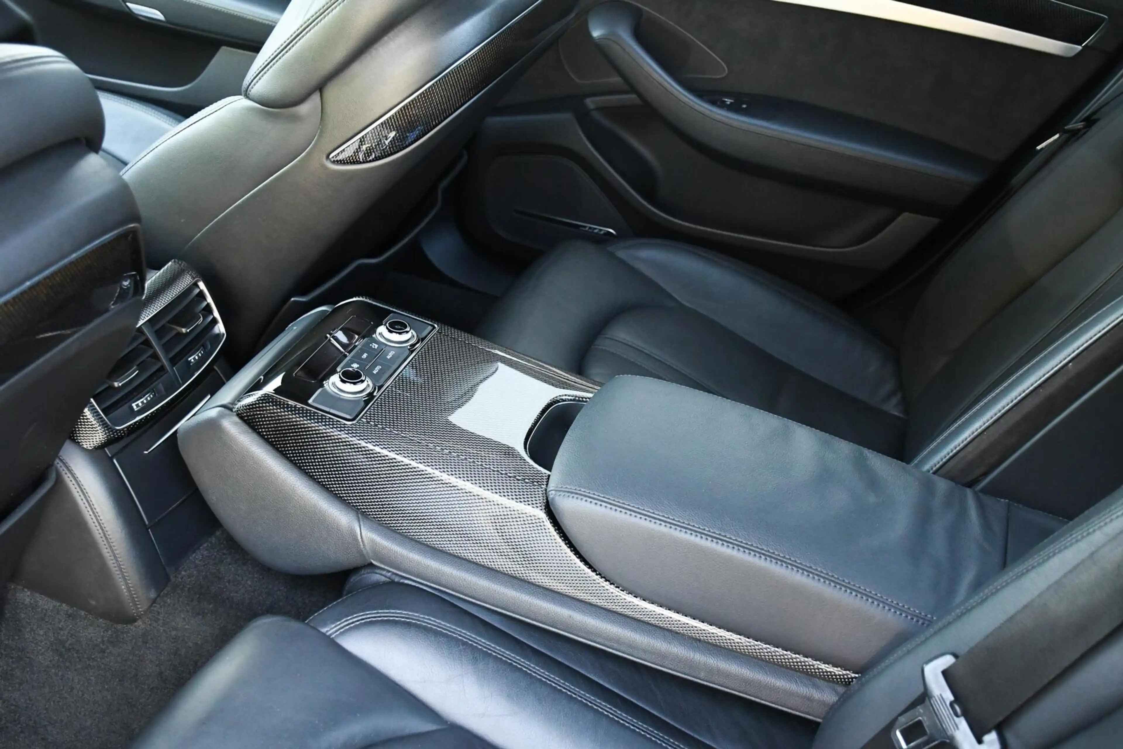 Audi S8 4.0 TFSI S8 quattro Pro Line+ Nieuwe Motor Goed on — photo 40