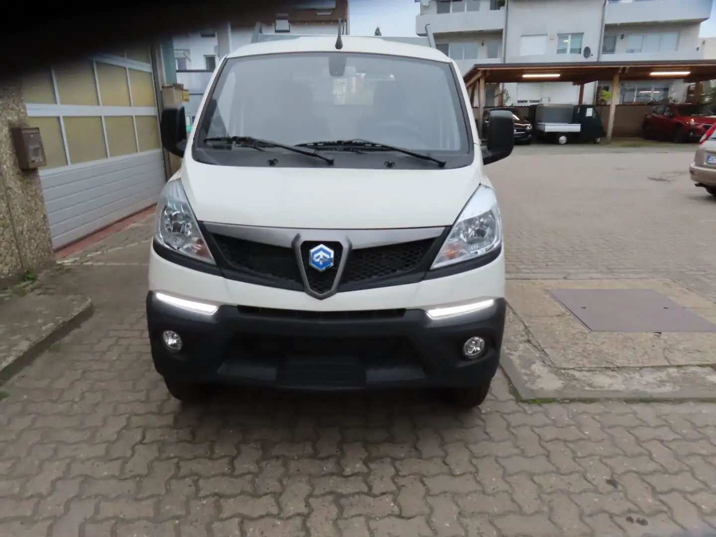 Piaggio Porter NP6 TW, 3 Seitenkipper, AHK Blanc - 2