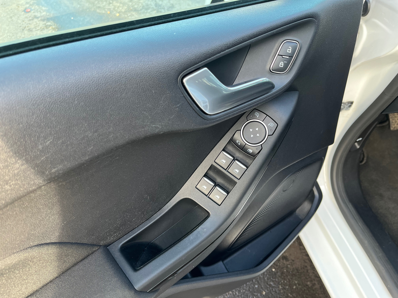 Ford Fiesta Fiesta 1.1i Trend — photo 12